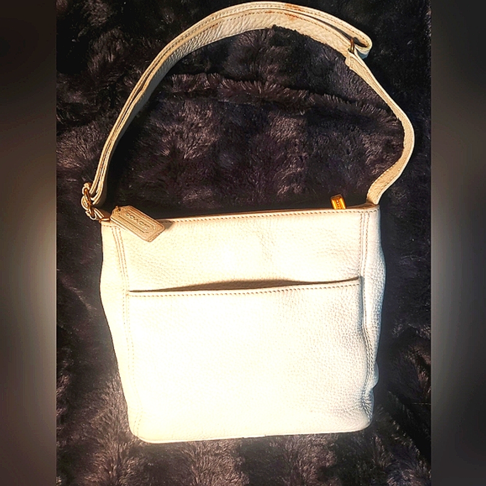 Coach Vintage SonomaConvertible Crossbody Bag 4924 Ivory Pebbled Leather C/Rica